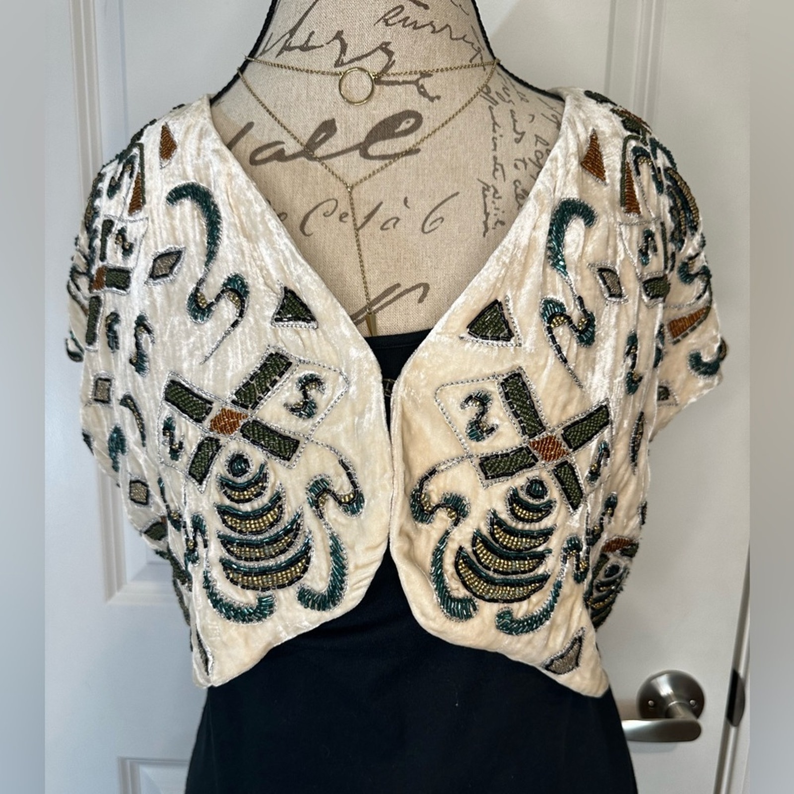 Laundry By Design Beaded Velvet Shaw Never Worn Sz M Formal/Costume/Wedding
